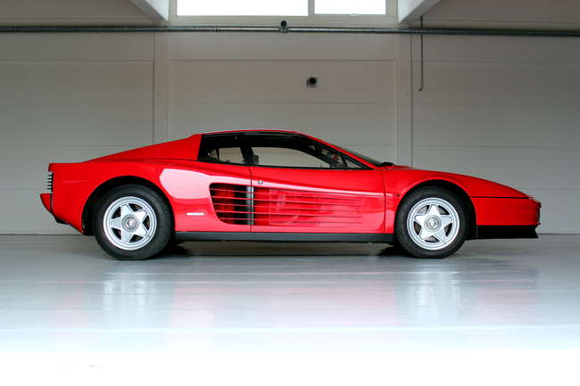 1986 Ferrari Testarossa (single mirror)-Auction Lot