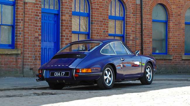 1972 Porsche 911 2.4 T Coupe-Sold