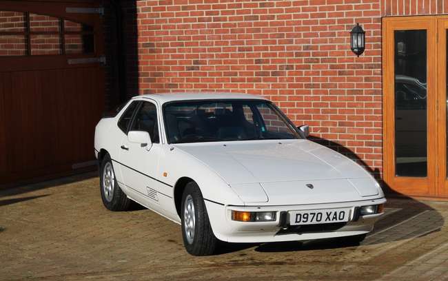 1987 Porsche 924 S-Sold