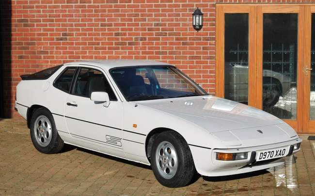 1987 Porsche 924 S-Sold