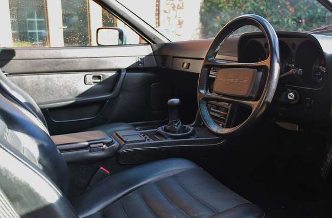 1987 Porsche 924 S-Sold