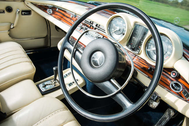 1970 Mercedes-Benz 280SE 3.5 Cabriolet-Sold