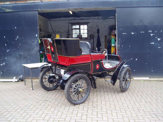 1904 'Curved Dash' Oldsmobile-Sold