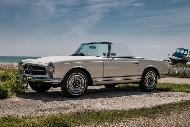 1967 Mercedes-Benz 230SL 'Pagoda'-Sold