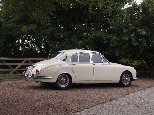 1969 Daimler V8 250-Sold
