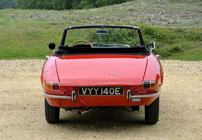 1967 Alfa Romeo Spider 1600 Duetto-Sold
