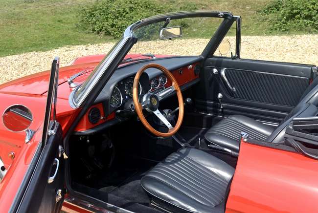 1967 Alfa Romeo Spider 1600 Duetto-Sold