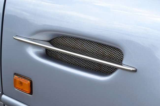 2000 Aston Martin DB7 Vantage Volante-Sold