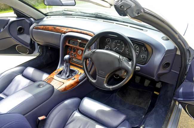 2000 Aston Martin DB7 Vantage Volante-Sold