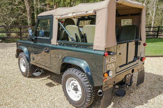 2010 Land Rover Defender 90 6 Seat Automatic-Sold