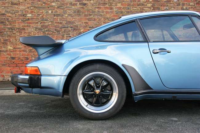 1986 Porsche 911 Supersport Coupe-Sold