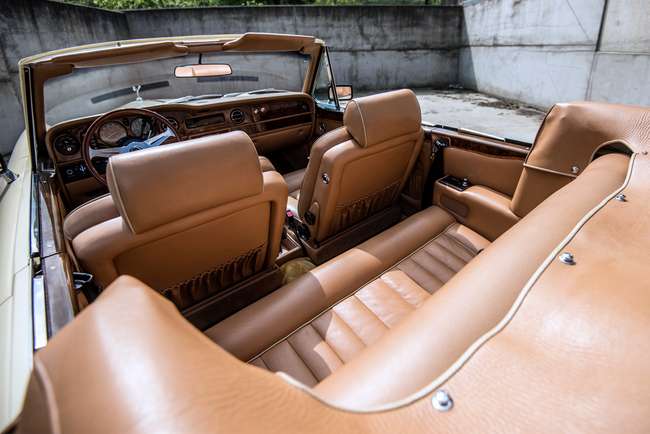 1982 Rolls-Royce Corniche-Auction Lot