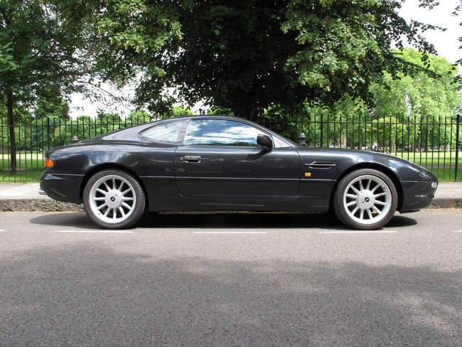 1995 Aston Martin DB7 i6-Sold