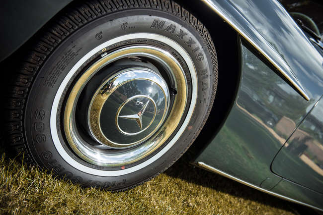 1961 Mercedes-Benz 190SL-Sold