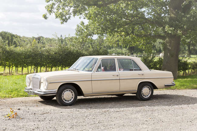 1969 Mercedes-Benz 280SE-Sold