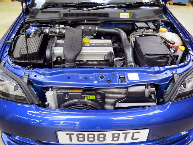 Iconic Auctioneers | 2002 Vauxhall Astra Triple Eight T8