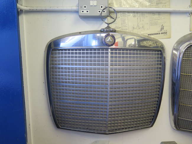 Mercedes- Benz 300SEL Grille -Auction Lot