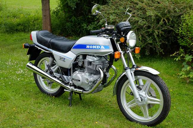 1979 Honda 250 Super Dream-Sold