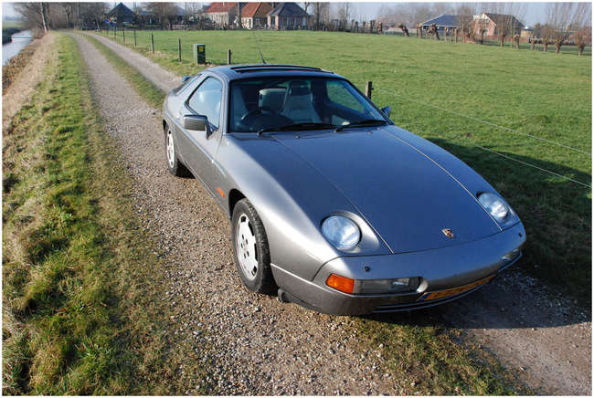 1989 Porsche 928 S4 5.0 V8-Sold