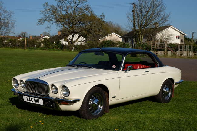 1975 Daimler Sovereign 4.2 Coupé-Auction Lot