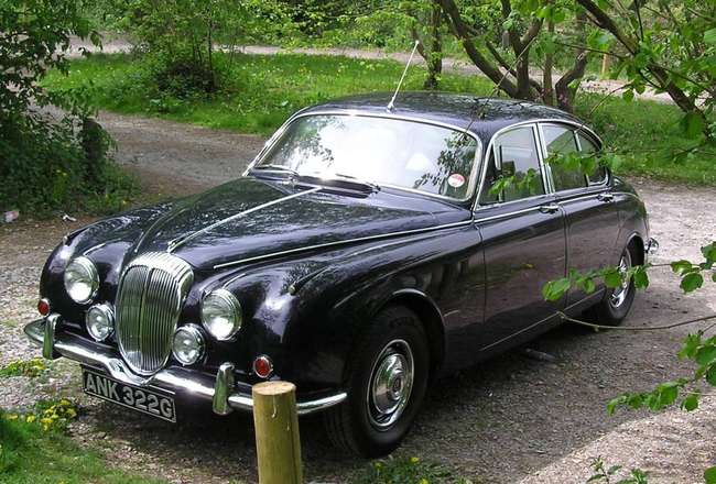 1969 Daimler 250 V8-Sold