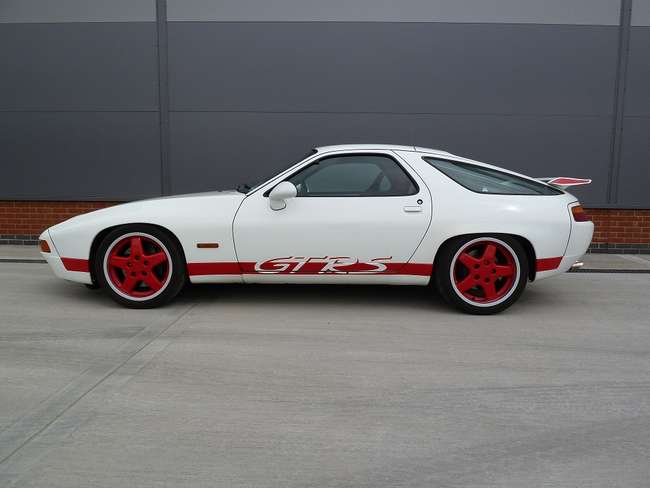 1990 Porsche 928 GT track car-Auction Lot