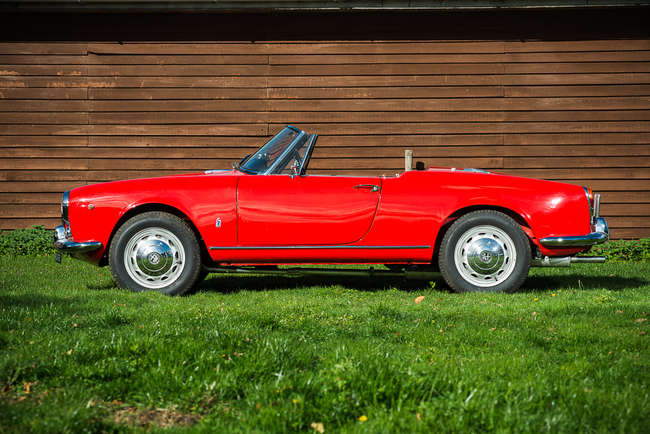 1964 Alfa Romeo Giulia Spider 1600-Sold