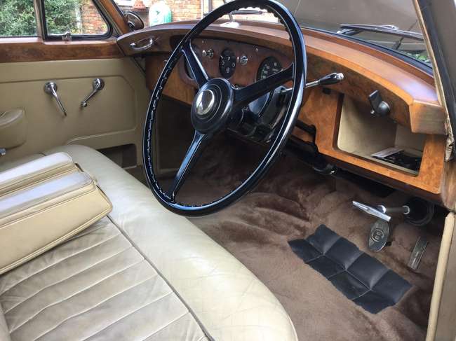 1958 Bentley S1 Standard Steel Saloon-Auction Lot