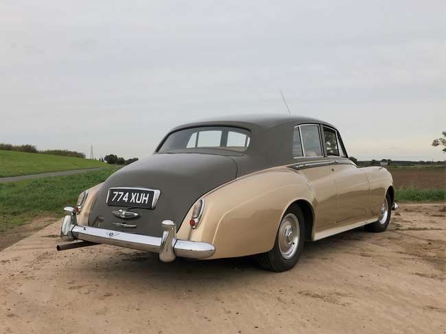 1958 Bentley S1 Standard Steel Saloon-Auction Lot