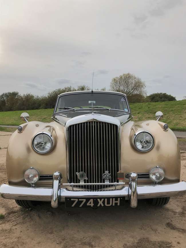 1958 Bentley S1 Standard Steel Saloon-Auction Lot
