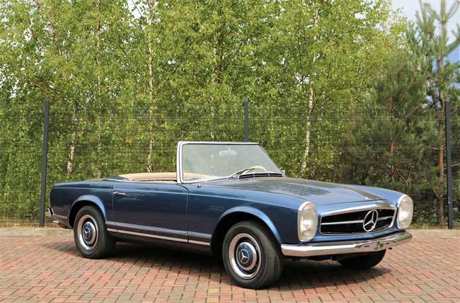 1966 Mercedes-Benz 230SL Pagoda-Sold