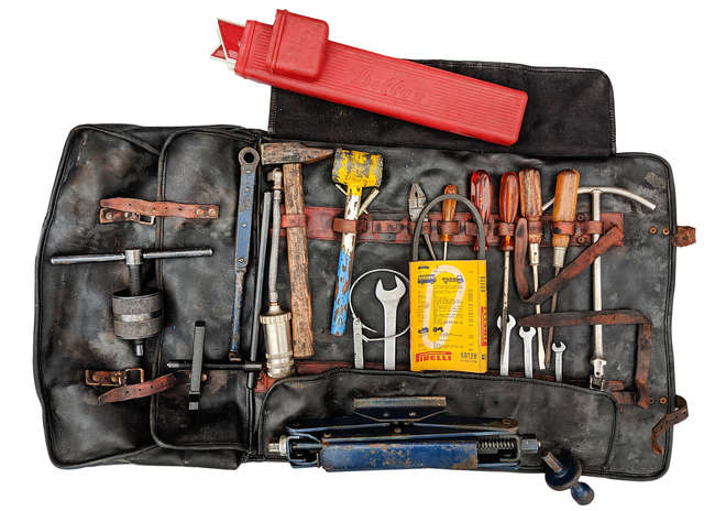 Ferrari 275 GTB Tools Bag-Auction Lot