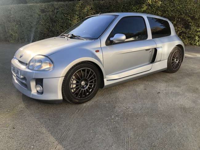 2002 Renault Clio Sport V6-Sold