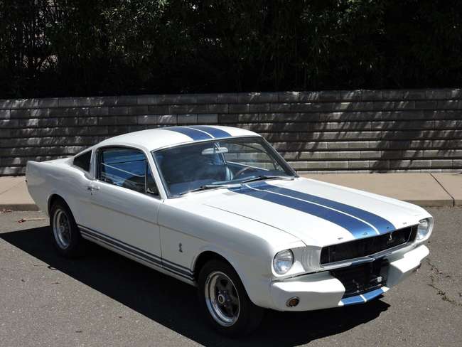1965 Ford Mustang Fastback 302ci (Manual)-Auction Lot