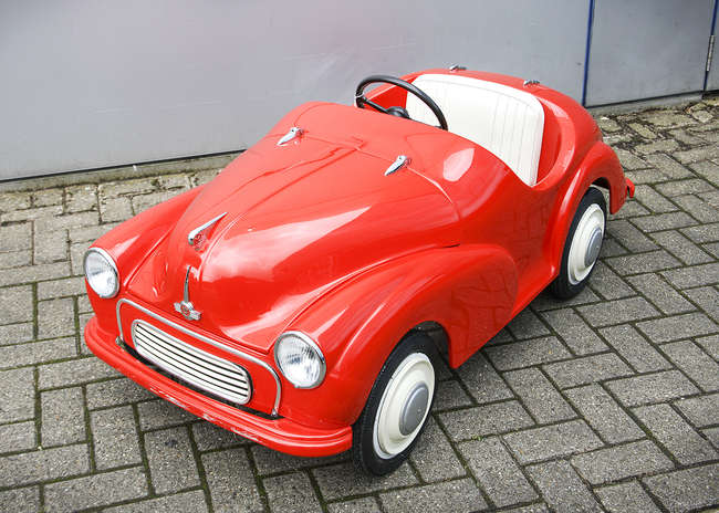 Austin Morris Junior child's pedal car-Sold