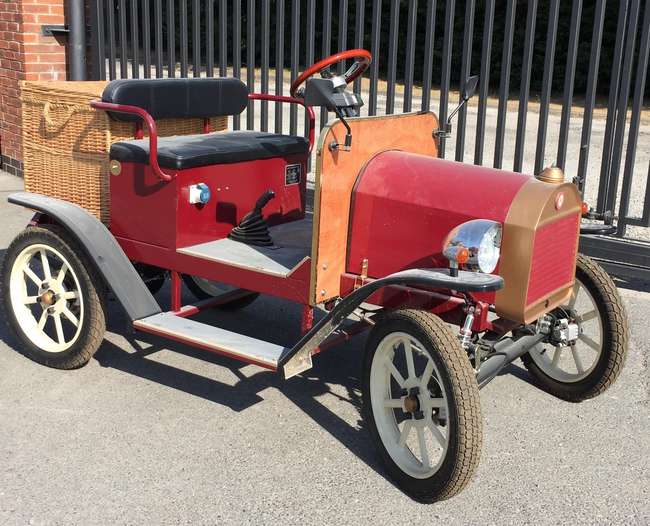Replica Ford Model 'T' electric car - two seater-Auction Lot