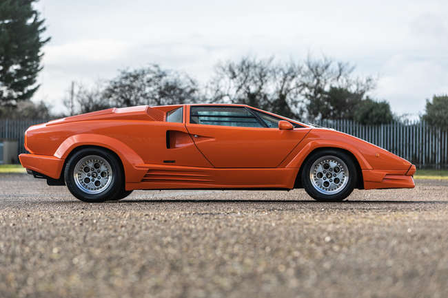 1990 Lamborghini Countach Anniverary-Auction Lot