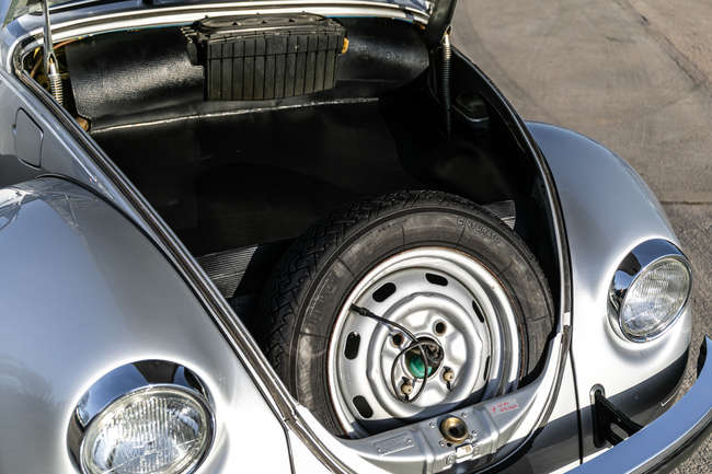Iconic Auctioneers | 1978 Volkswagen Beetle Last Edition-Sold