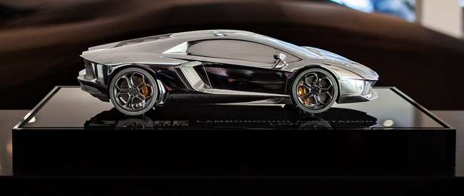 Lamborghini Aventador LP 700-4 Sculpture-Auction Lot