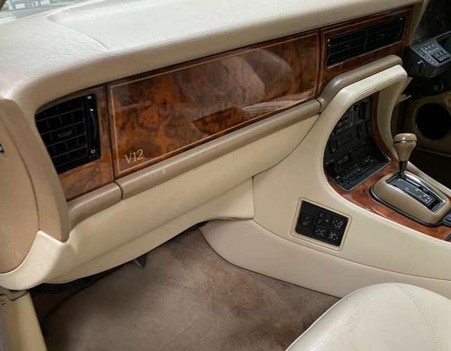 1994 Daimler Double Six Majestic (XJ40)