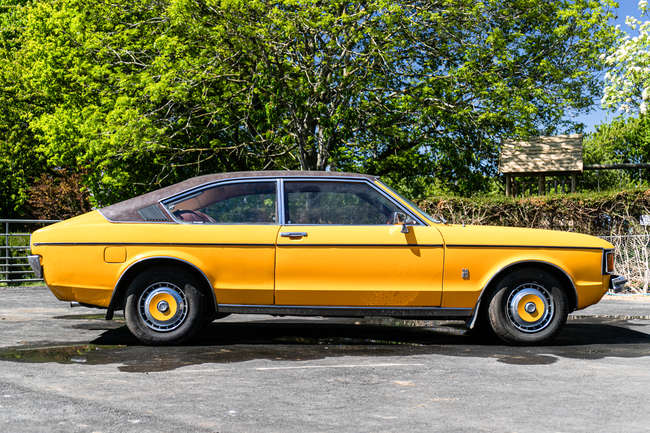 1976 Ford Granada Coupe 3000 XL-Sold