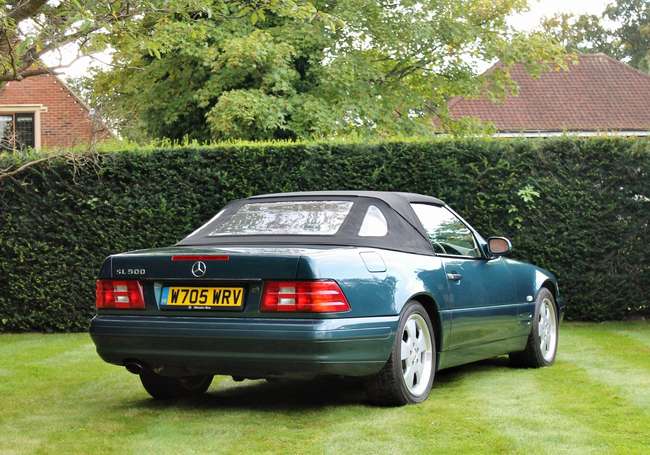 2000 Mercedes-Benz SL500-Sold
