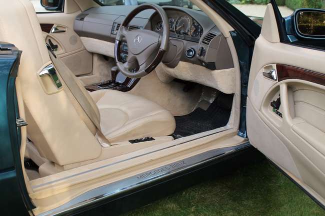 2000 Mercedes-Benz SL500-Sold