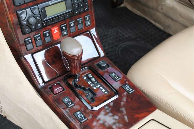 2000 Mercedes-Benz SL500-Sold