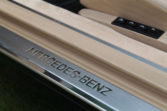 2000 Mercedes-Benz SL500-Sold