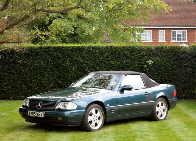 2000 Mercedes-Benz SL500-Sold