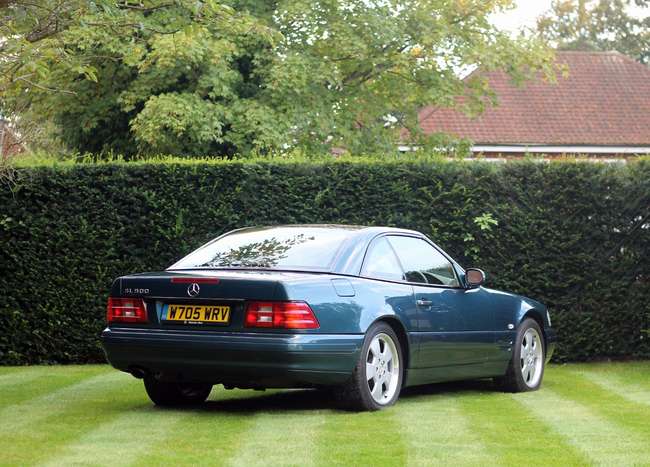 2000 Mercedes-Benz SL500-Sold