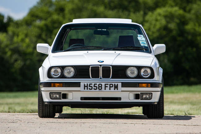 1990 BMW 325i (E30) SE-Sold