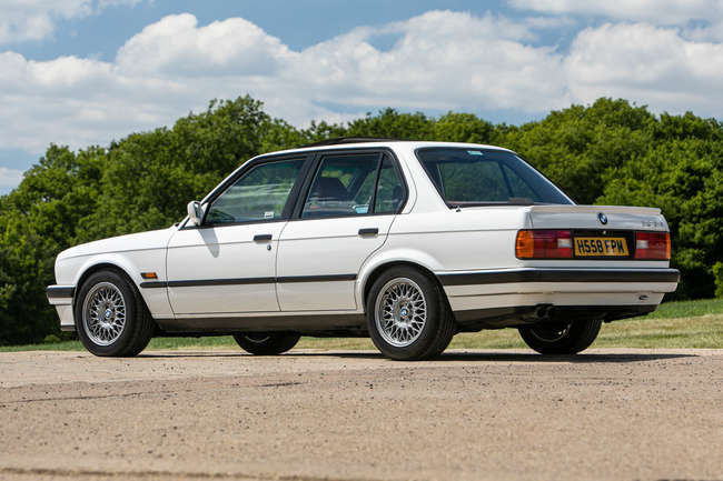 1990 BMW 325i (E30) SE-Sold