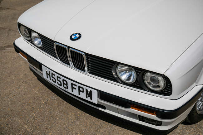 1990 BMW 325i (E30) SE-Sold